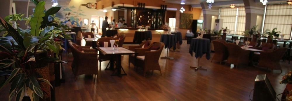 Hotel Queen Mandalay Ngoại thất bức ảnh