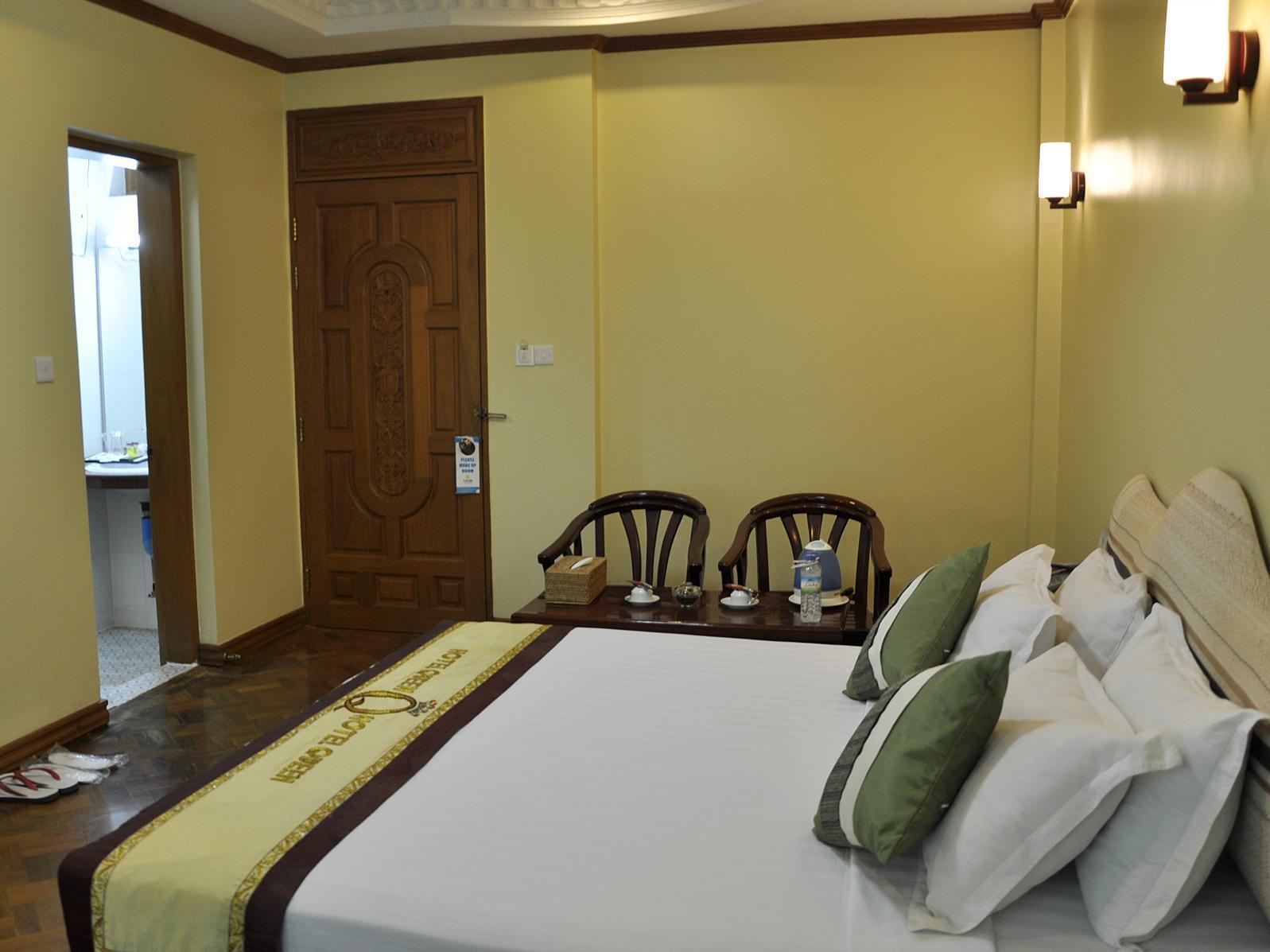 Hotel Queen Mandalay Ngoại thất bức ảnh
