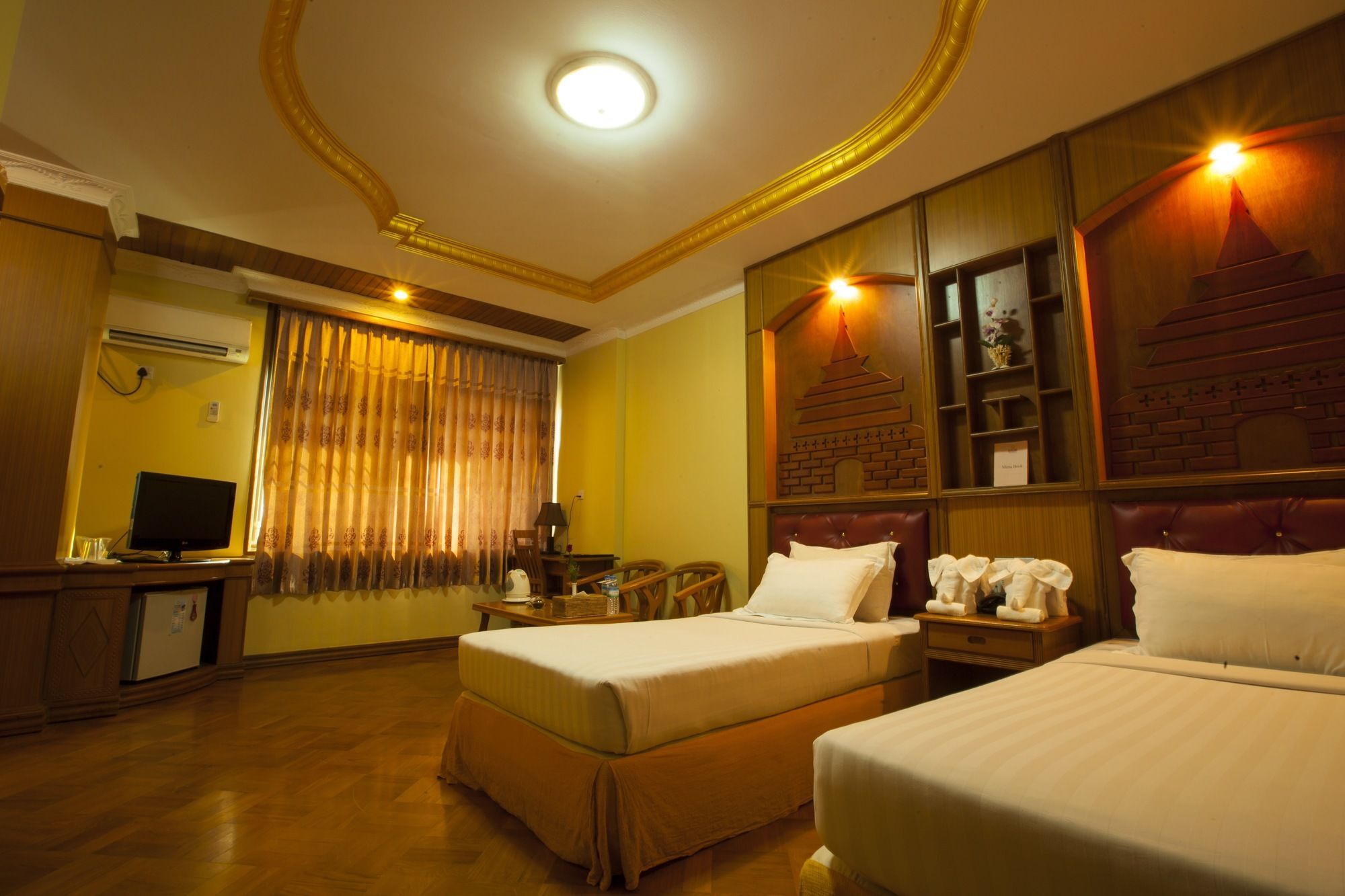 Hotel Queen Mandalay Ngoại thất bức ảnh