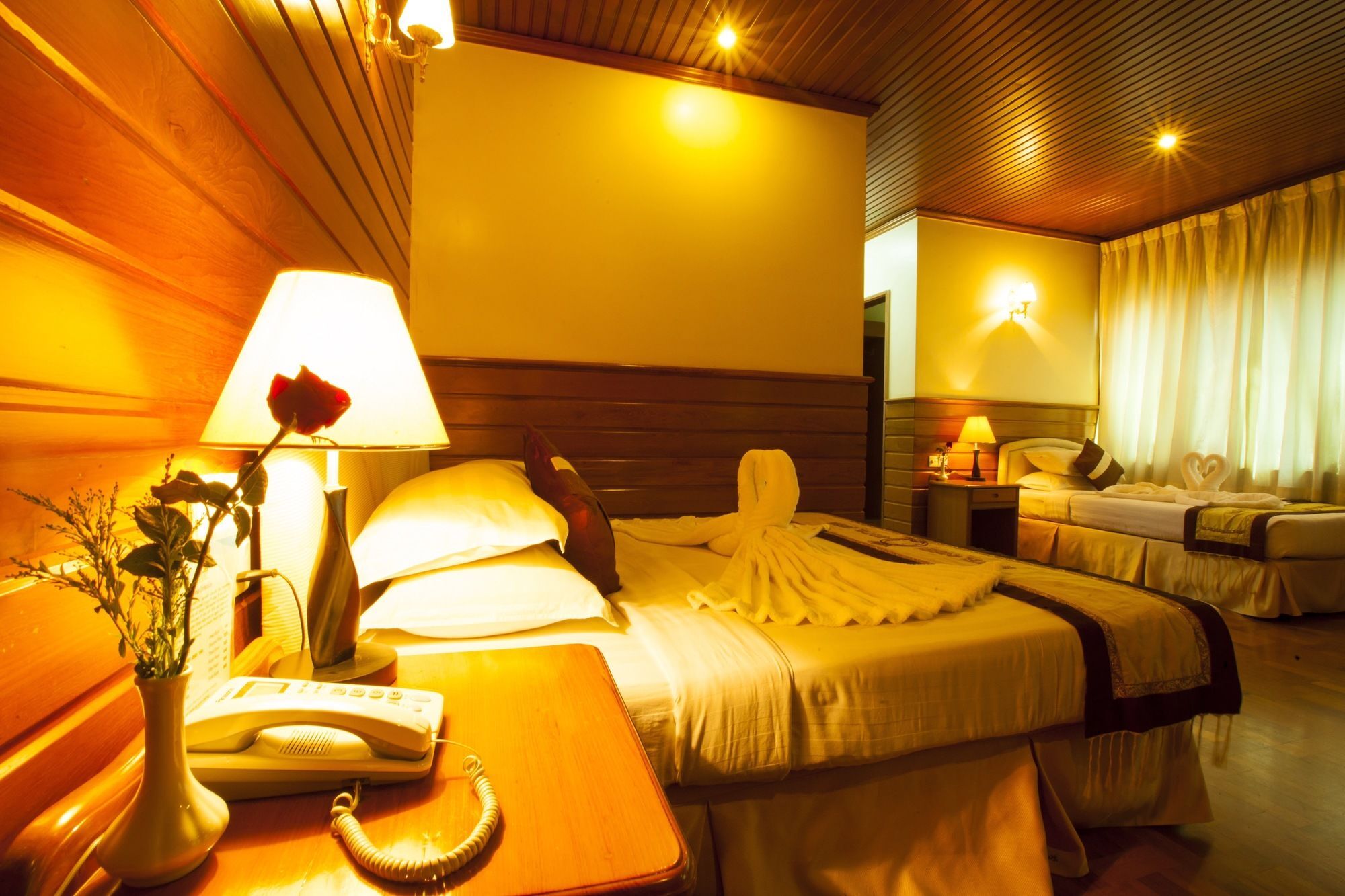 Hotel Queen Mandalay Ngoại thất bức ảnh