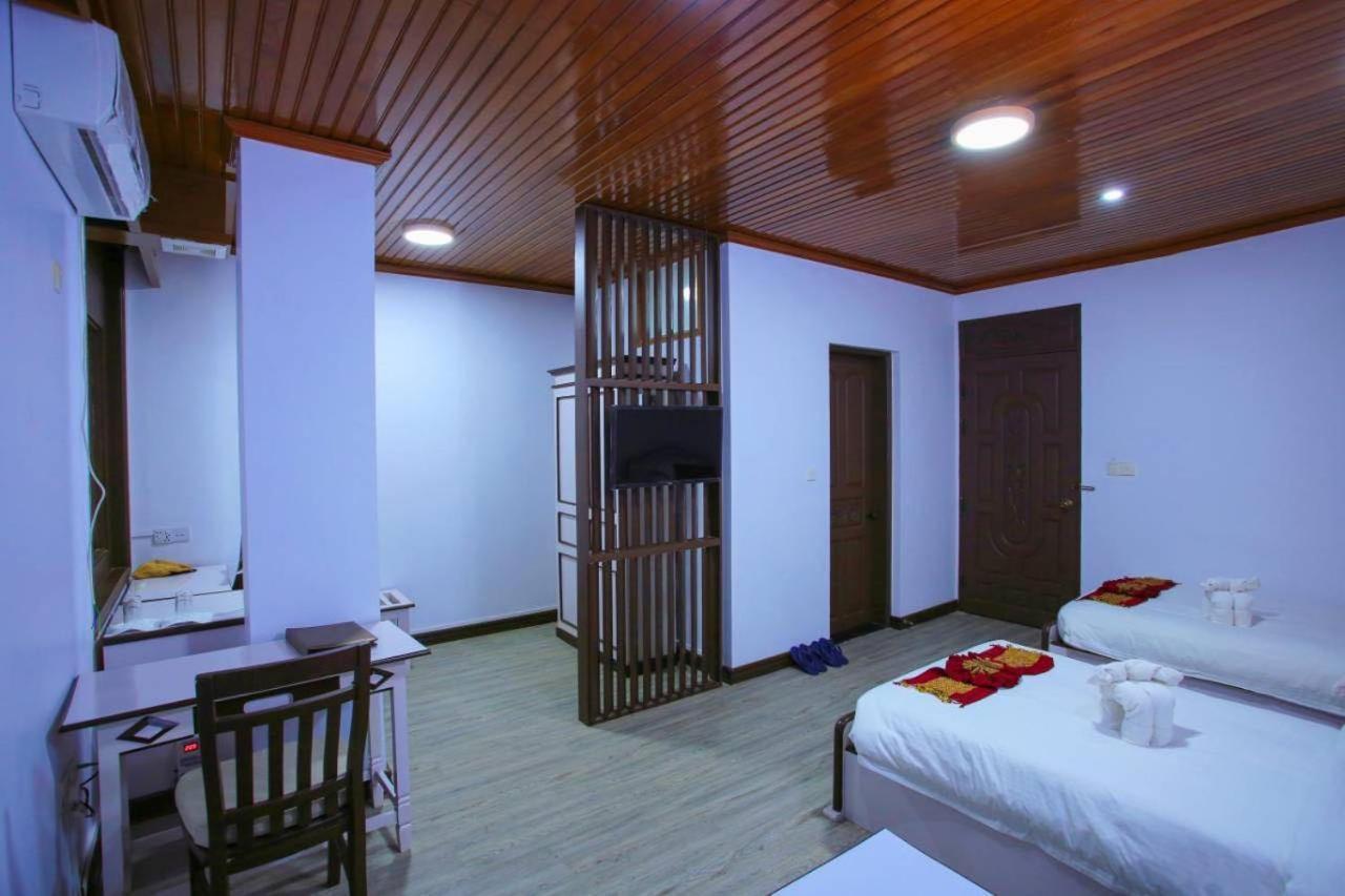 Hotel Queen Mandalay Ngoại thất bức ảnh