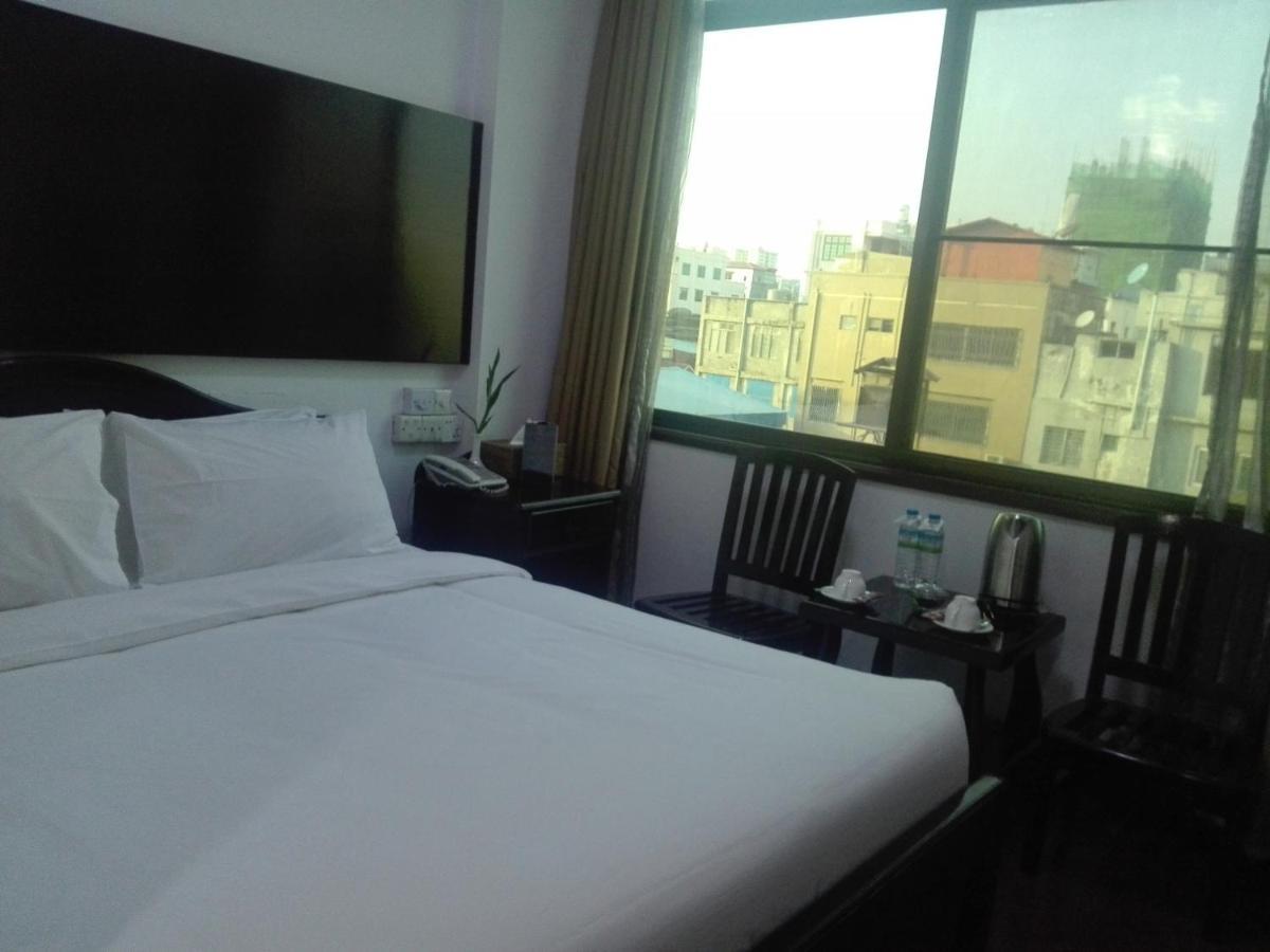 Hotel Queen Mandalay Phòng bức ảnh